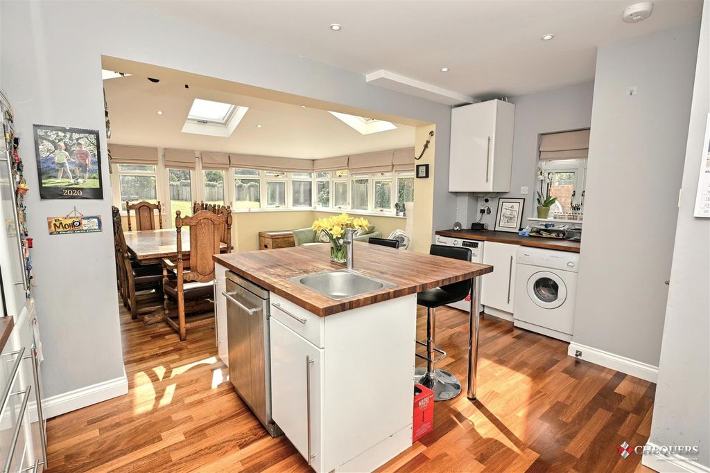 Property photo 2 of 25 Kitchen/ Family Hub