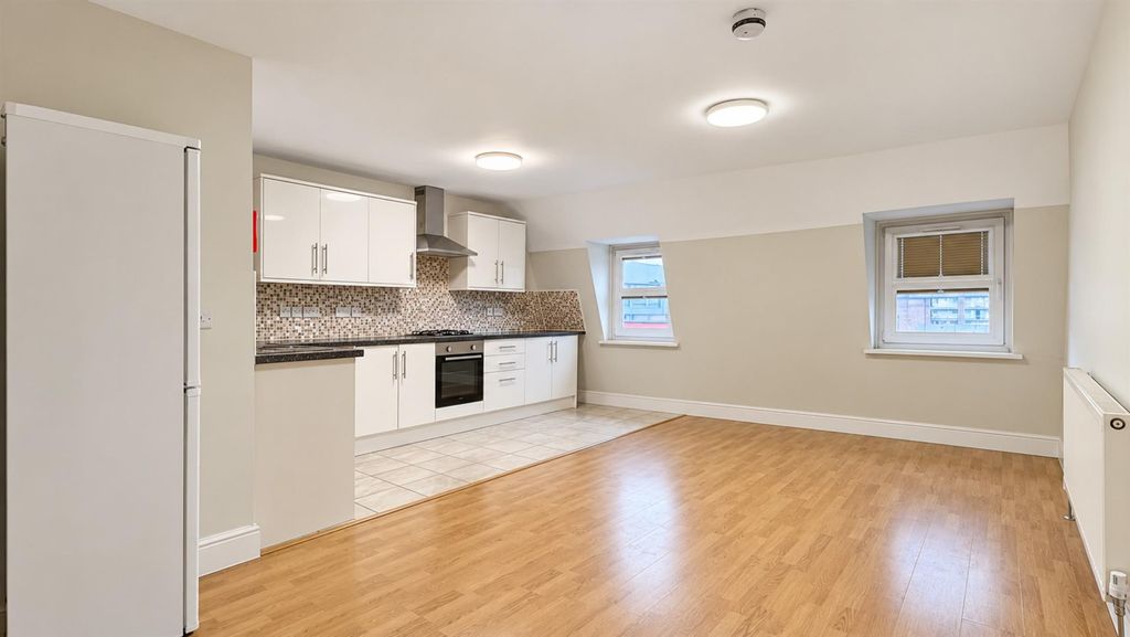 Property photo 1 of 15 Download (70).Png