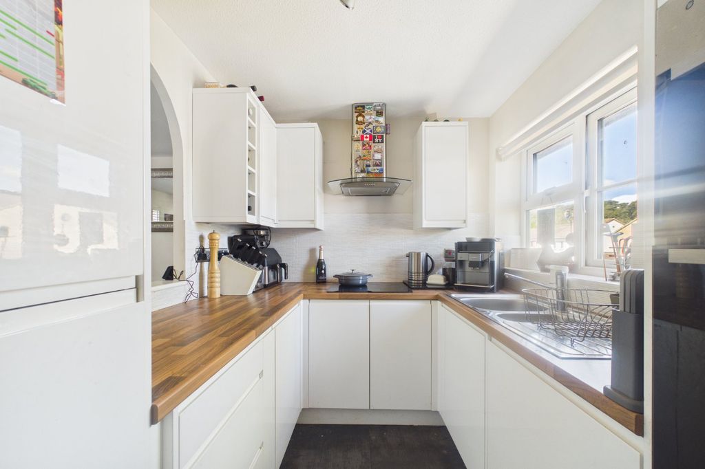 Property photo 3 of 6 Picture No. 08