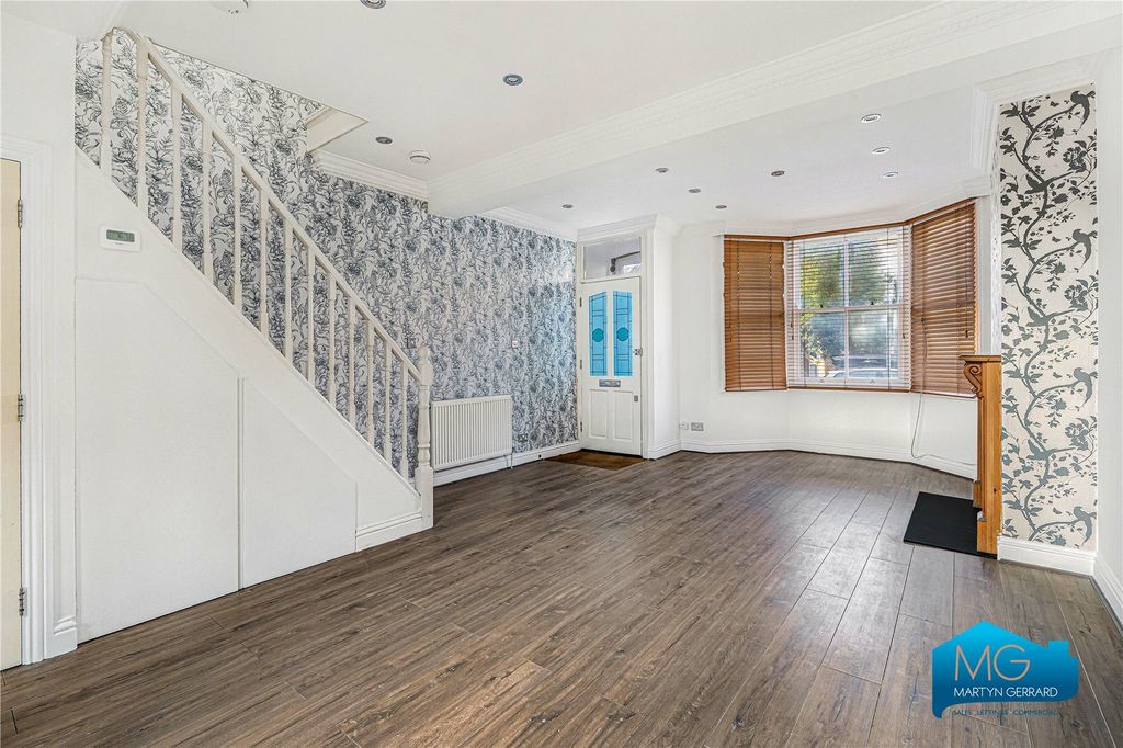 Property photo 2 of 10 Picture No. 05