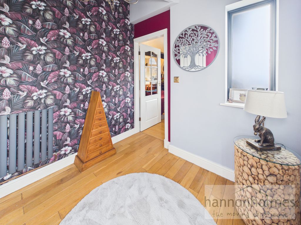 Property photo 3 of 54 Cam05283G0-Pr0167-Still040