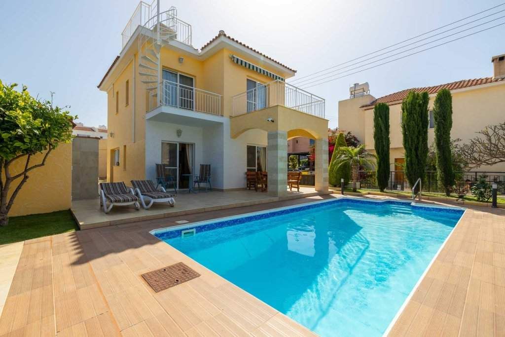 Property photo 1 of 29