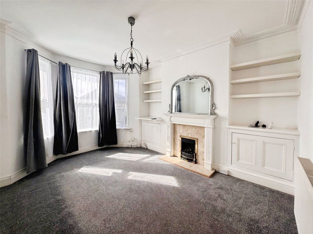 Property photo 2 of 14 Picture No. 08