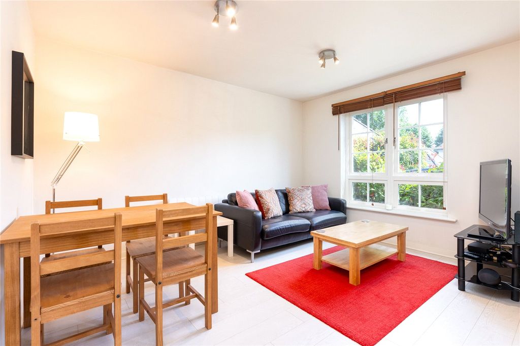 Property photo 2 of 7 Picture No. 11