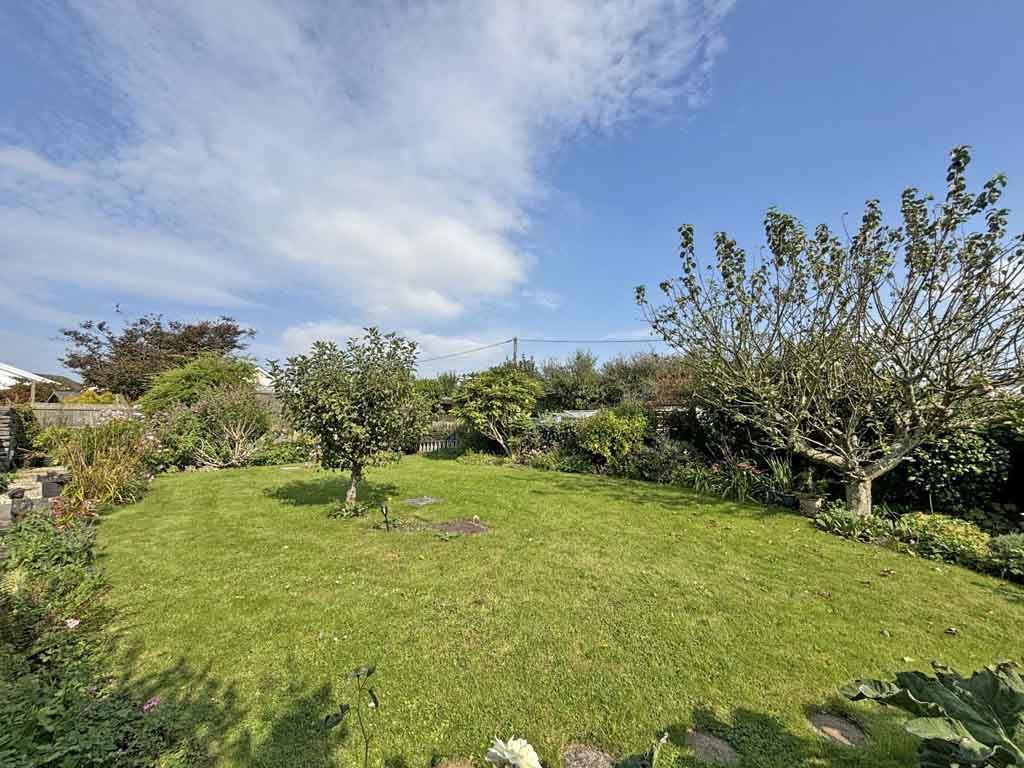Property photo 3 of 11 Photo 3