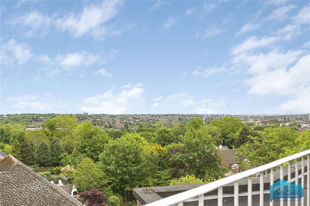 Property photo 3 of 31 Picture No. 33