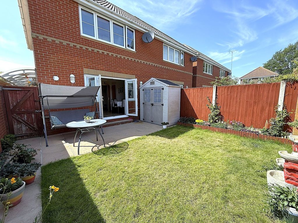 Property photo 2 of 20
