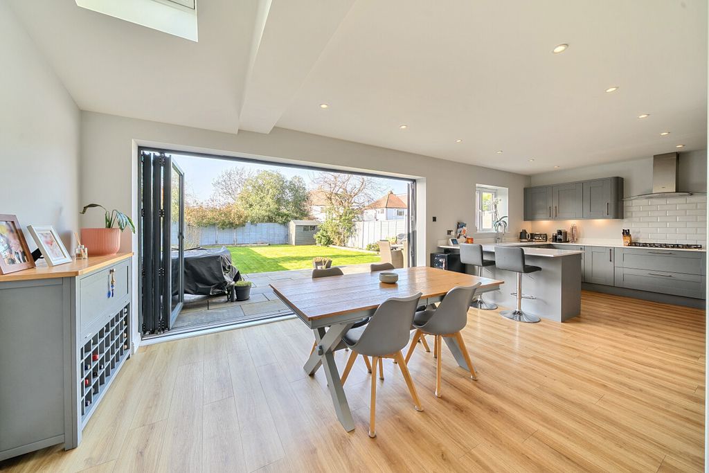 Property photo 2 of 22 1417751-8-69A99B0...