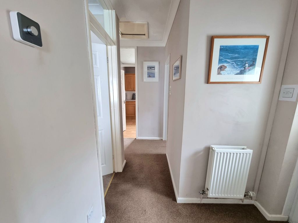Property photo 2 of 22 Hallway