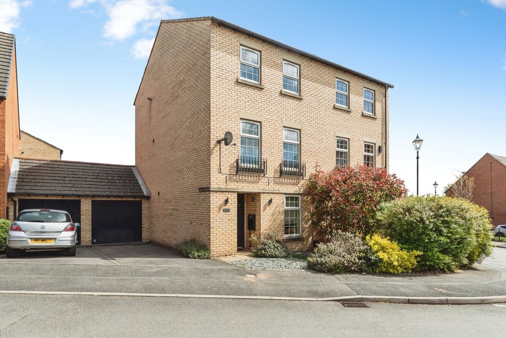 Property photo 1 of 28 Pbox-Img.Jpg