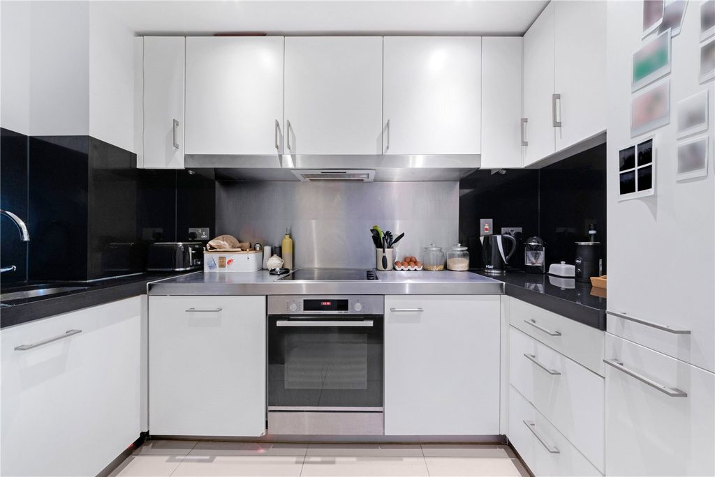 Property photo 3 of 9 Picture No. 04