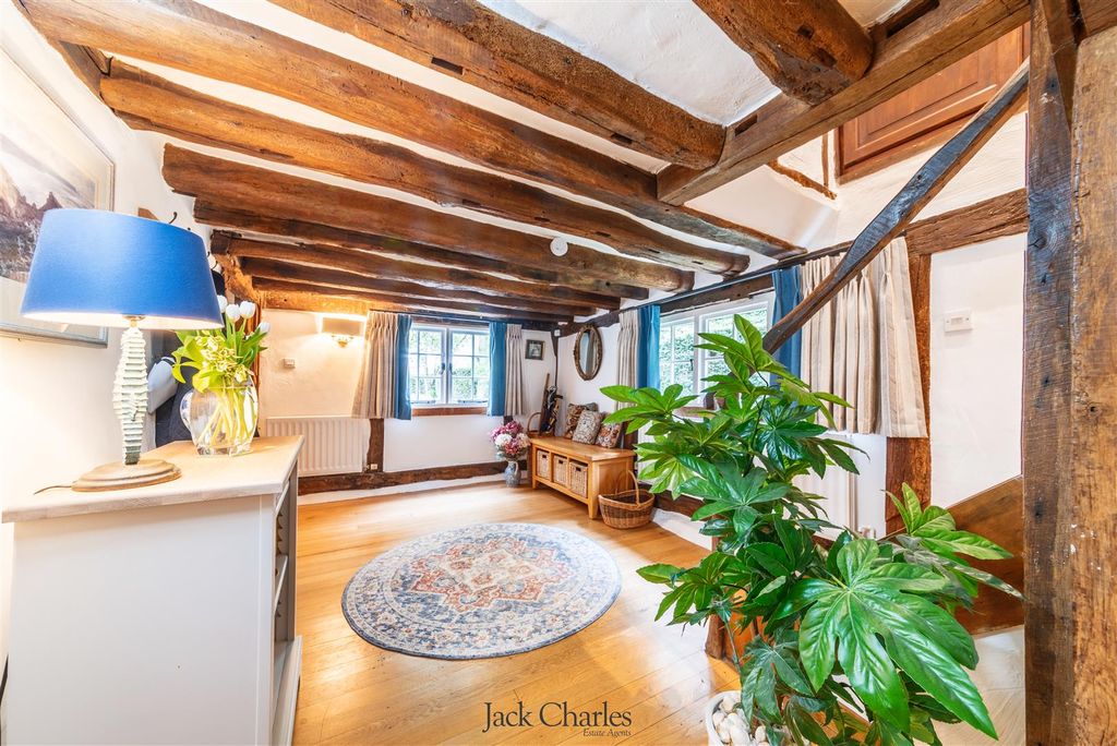 Property photo 3 of 24