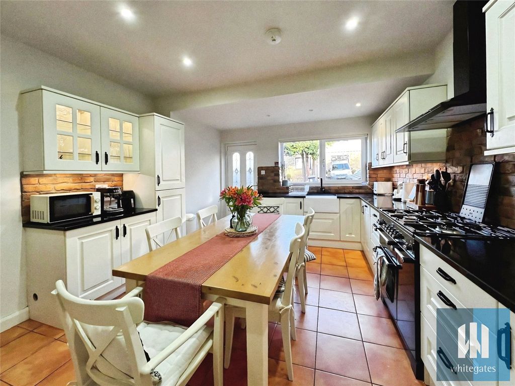 Property photo 3 of 21 Picture No. 33