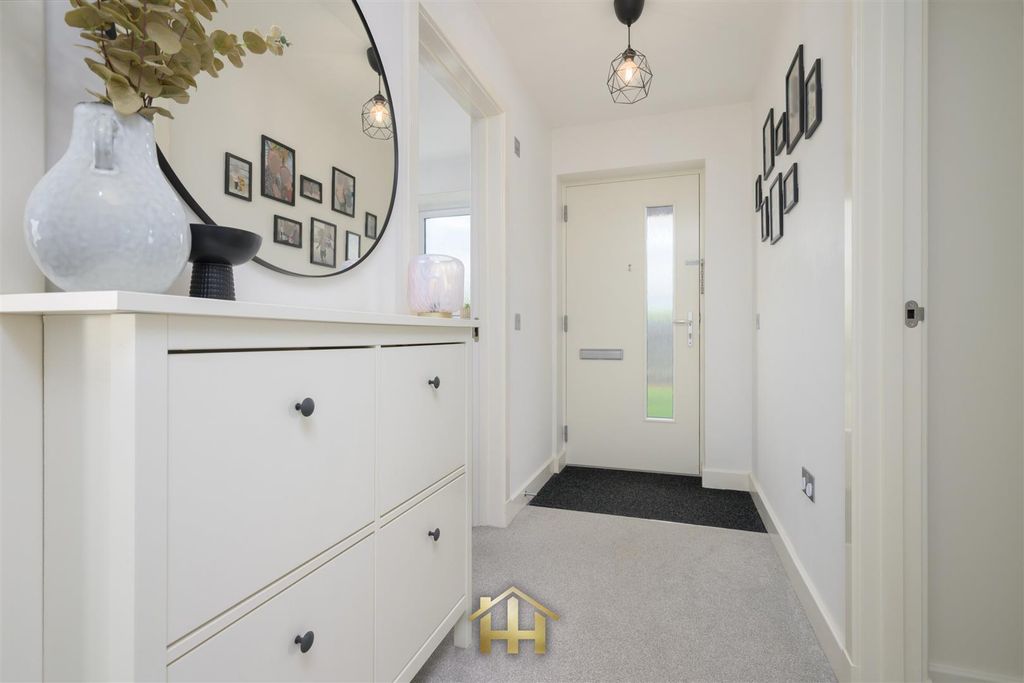 Property photo 3 of 22 32Bogroad-0012.Jpg