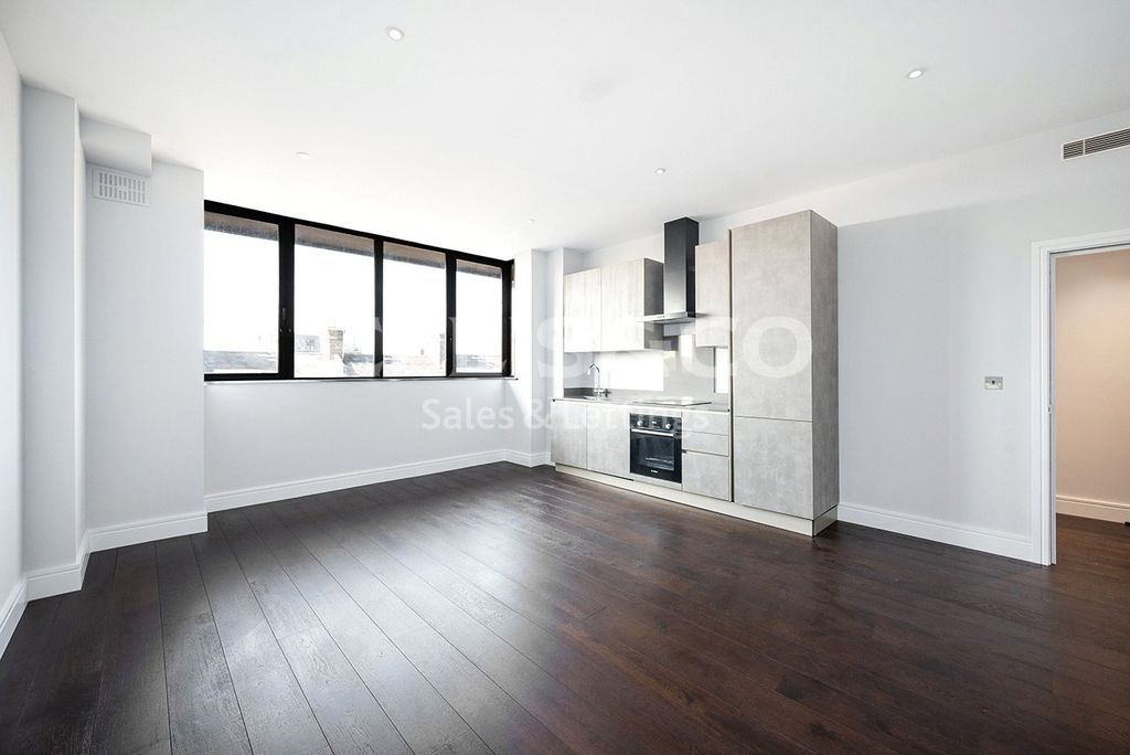 Property photo 1 of 11 Picture No. 08