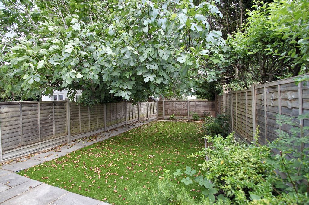 Property photo 3 of 18