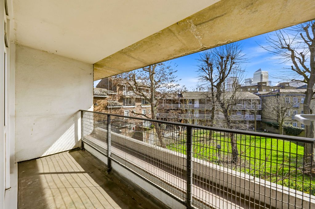 Property photo 3 of 19 Photos-15.Jpg