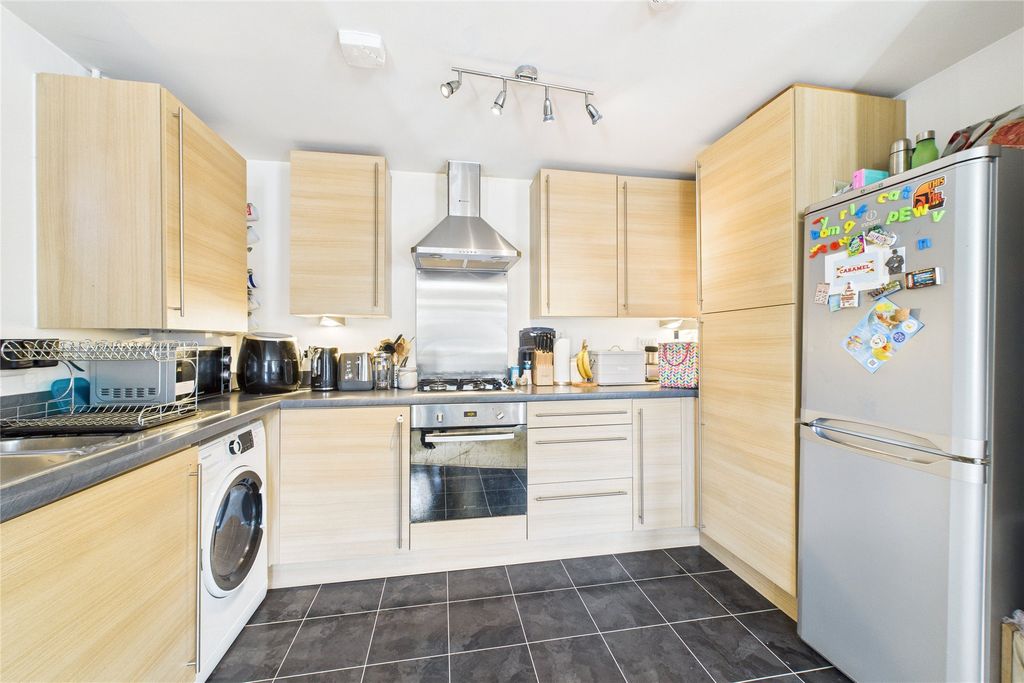 Property photo 3 of 6 Picture No. 06