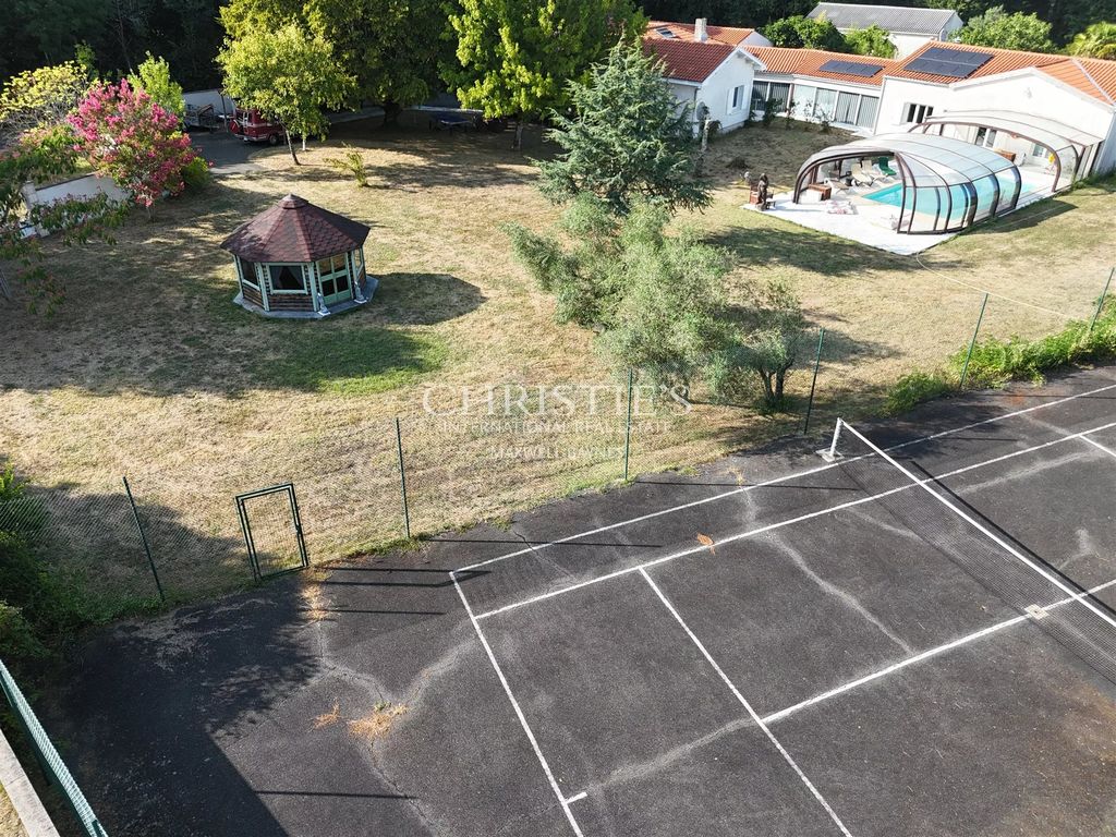Property photo 3 of 38