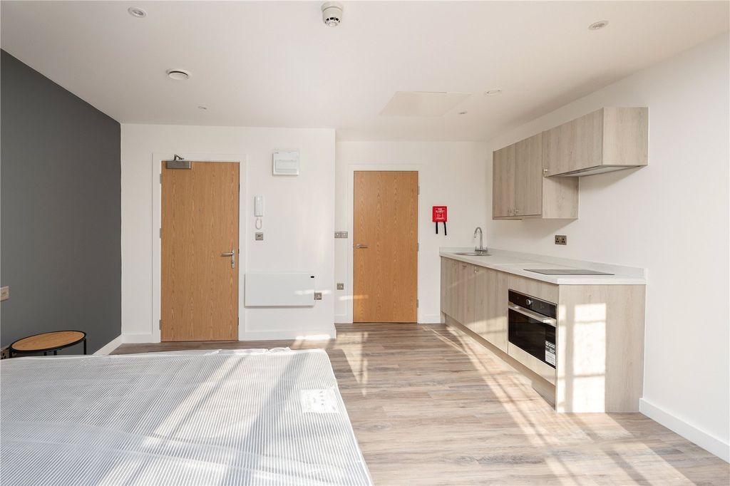 Property photo 2 of 3 Picture No. 02