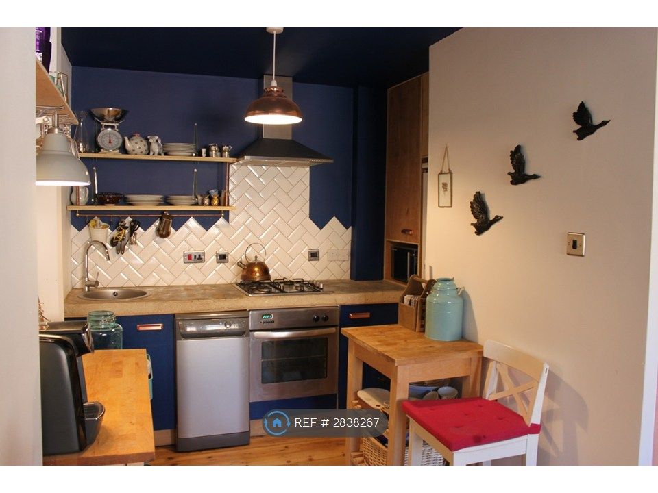 Property photo 3 of 12