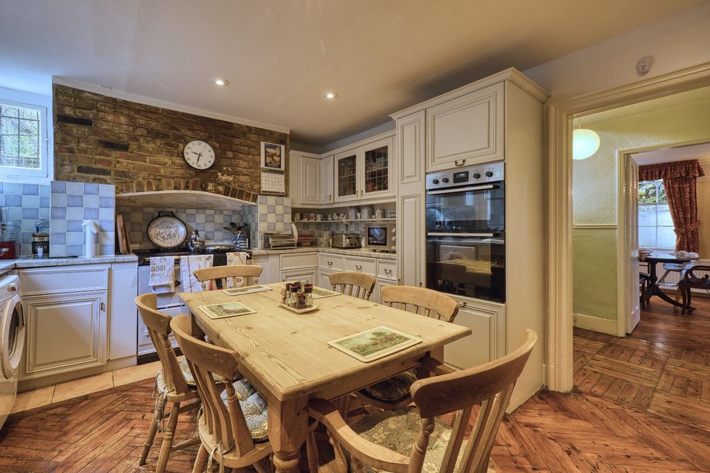 Property photo 3 of 29 Picture 3