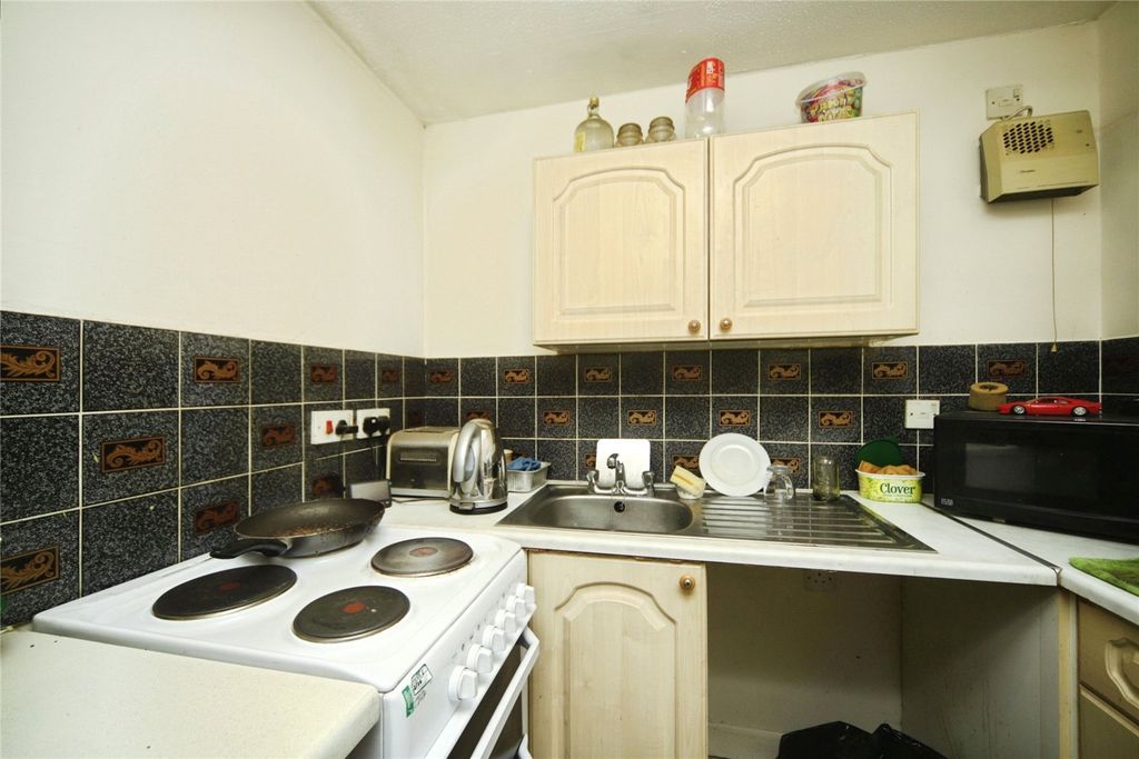 Property photo 2 of 10 Picture No. 05