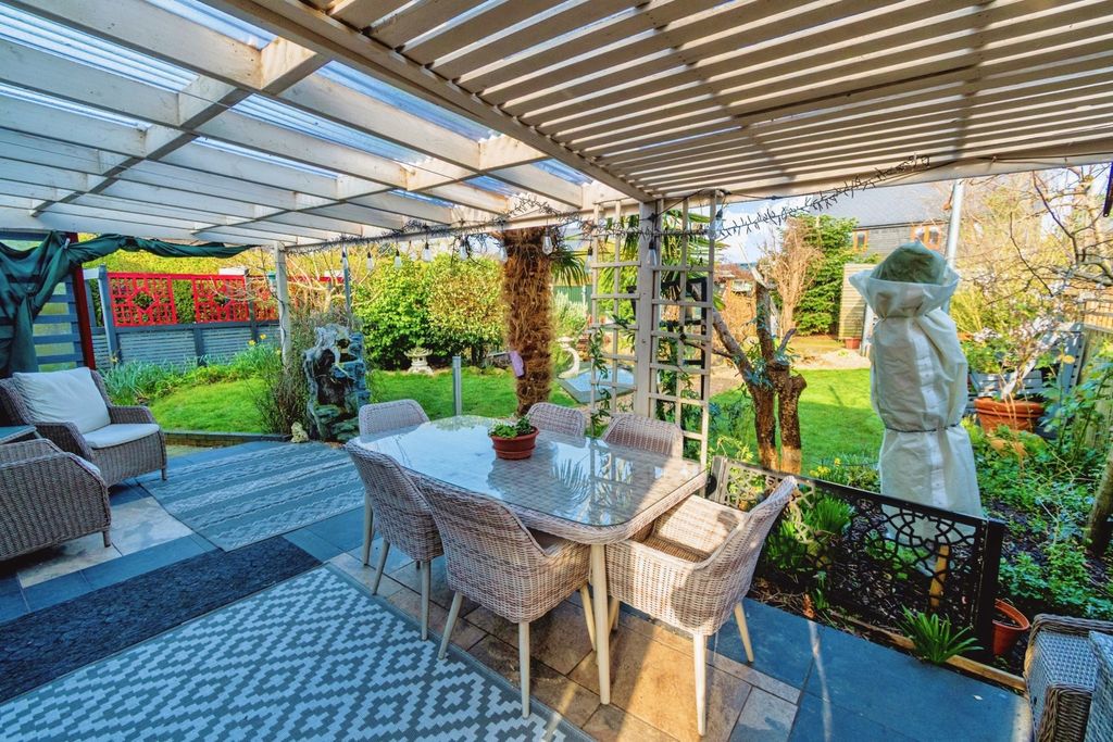 Property photo 2 of 21 Pbox-Img.Jpg