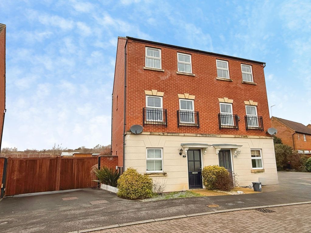 Property photo 1 of 14 Front