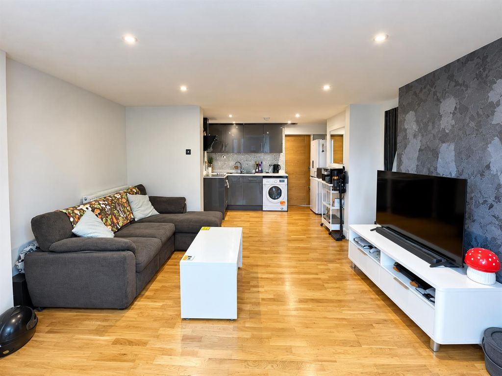 Property photo 2 of 6 2.Png