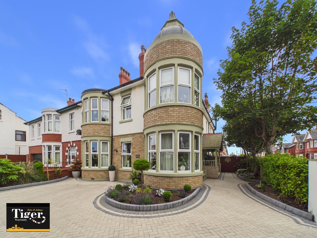 Property photo 1 of 56