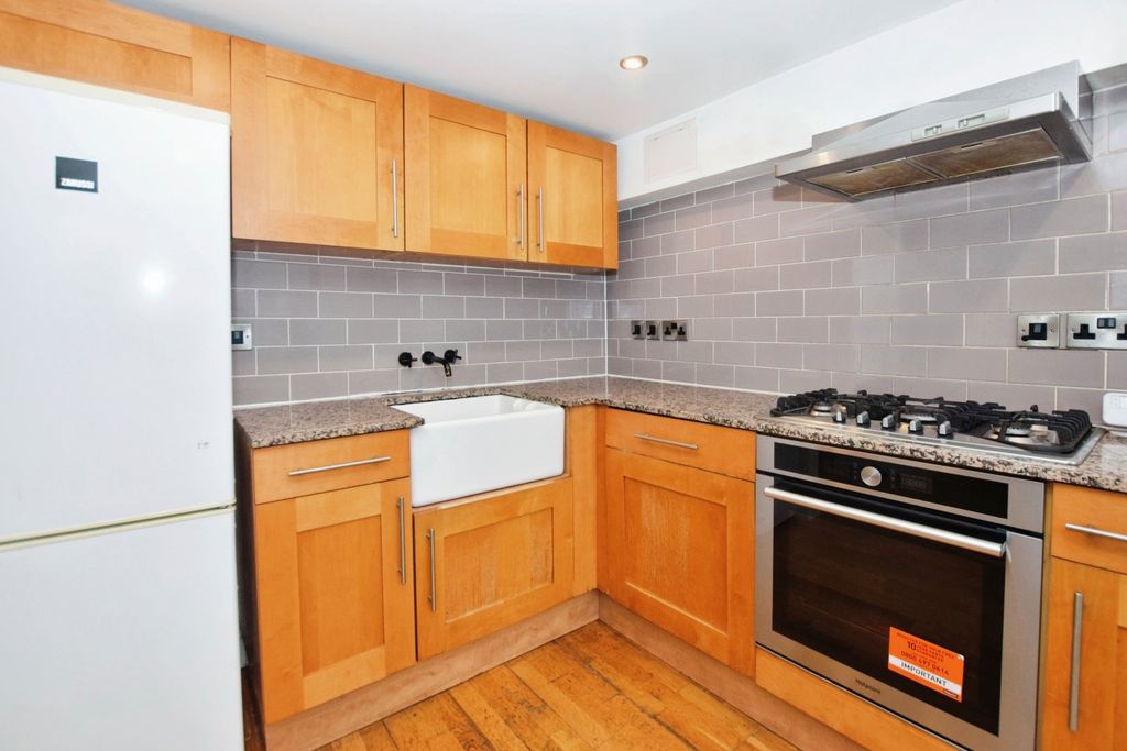 Property photo 3 of 17 Picture No. 13