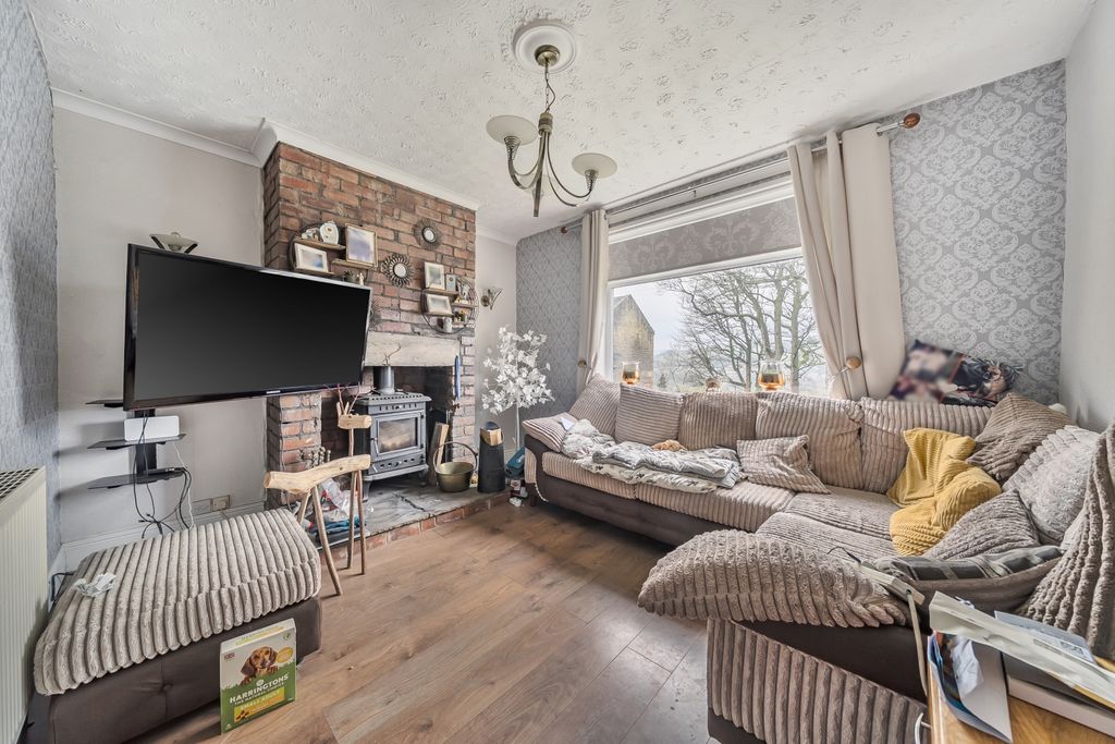 Property photo 2 of 11 1404910-15-697B5c254023A