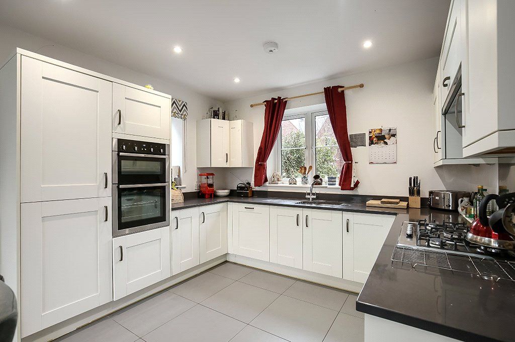 Property photo 3 of 16 Picture No. 17