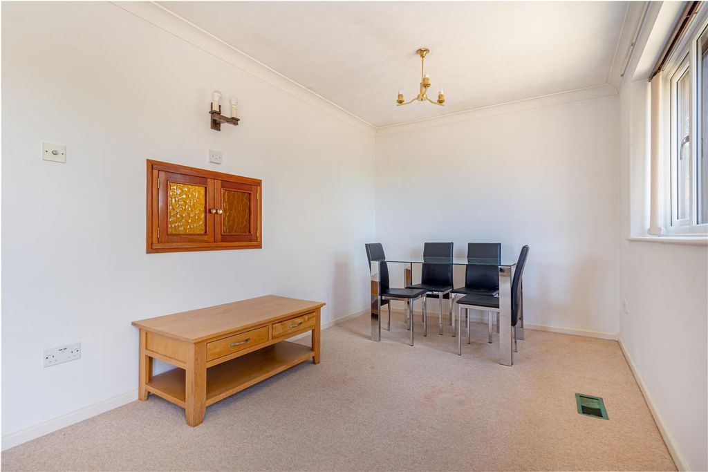 Property photo 3 of 16 Dinignroom-1.Jpg