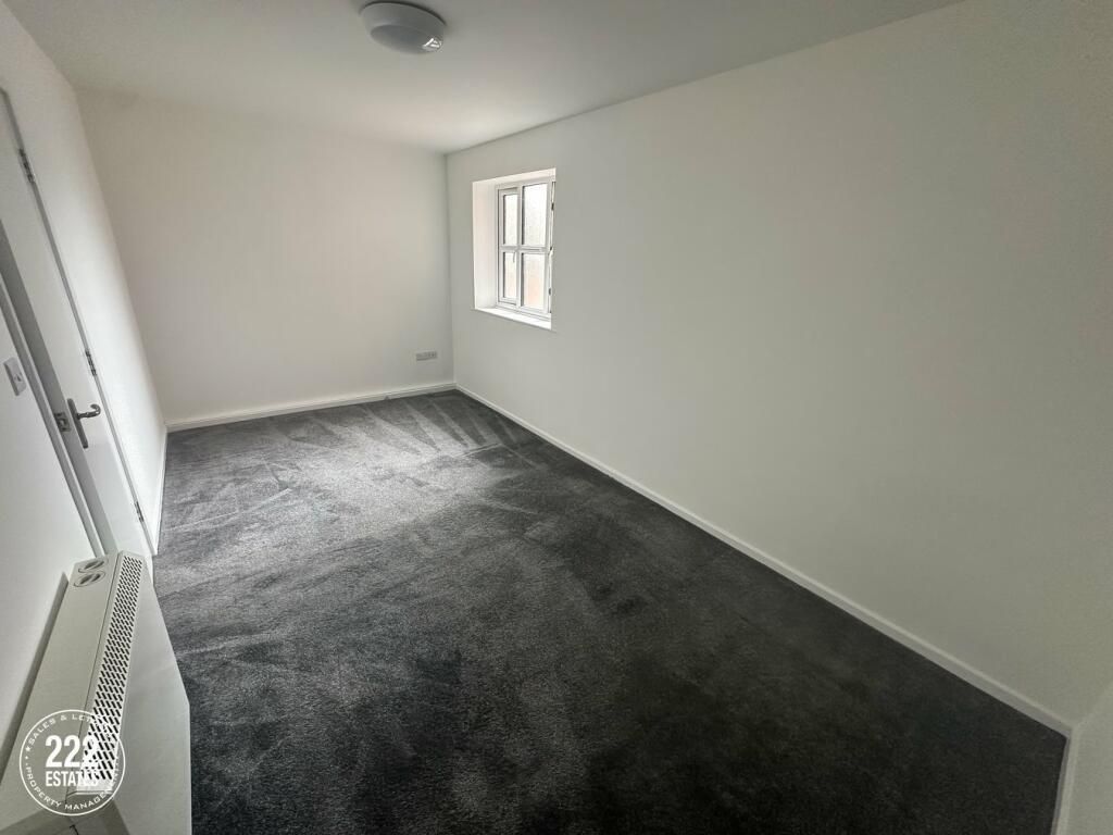 Property photo 3 of 6 Earl.Jpeg