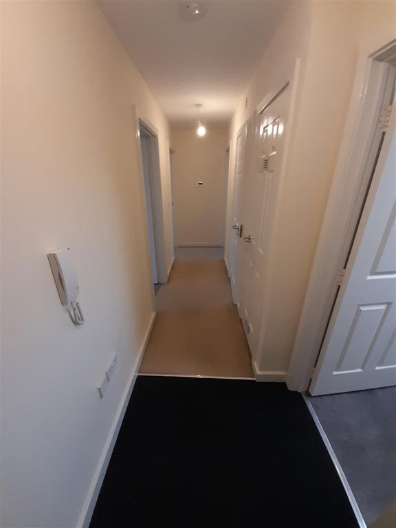 Property photo 3 of 12 Hallway.Jpg