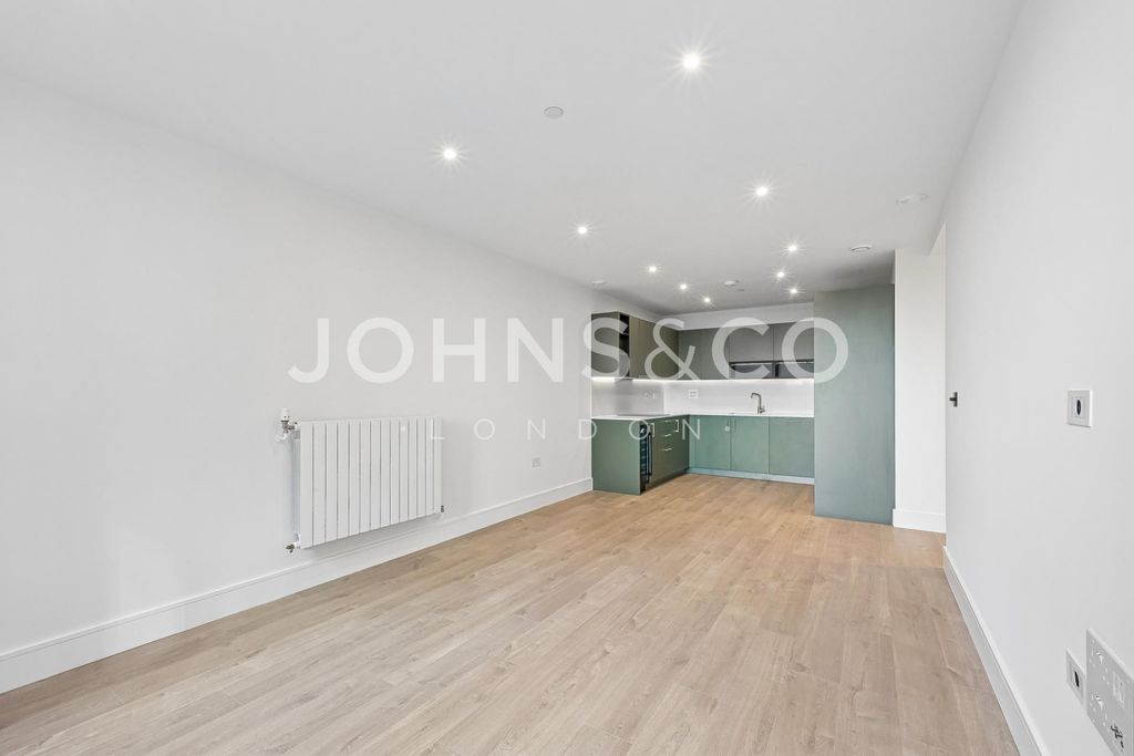 Property photo 2 of 12