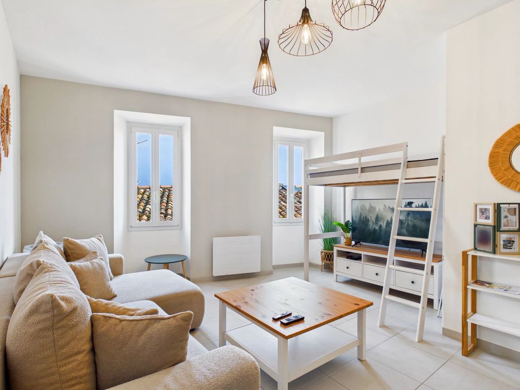 Property photo 2 of 17 F77A63E60335Ab2397d4d1E7Bc543Fac_482Cacd7ce_1920-Big