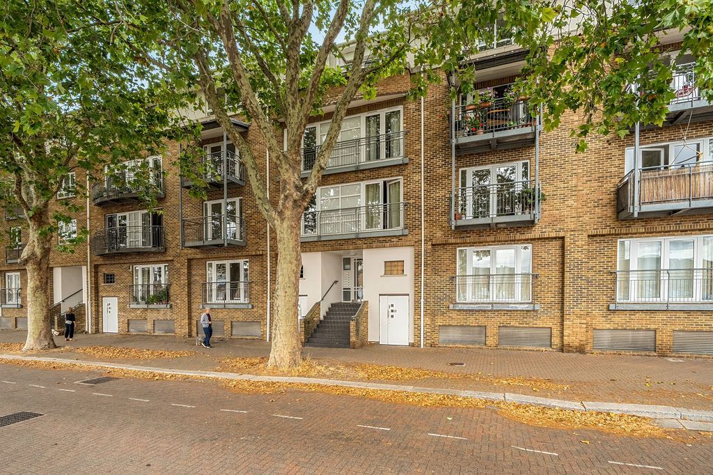Property photo 1 of 22