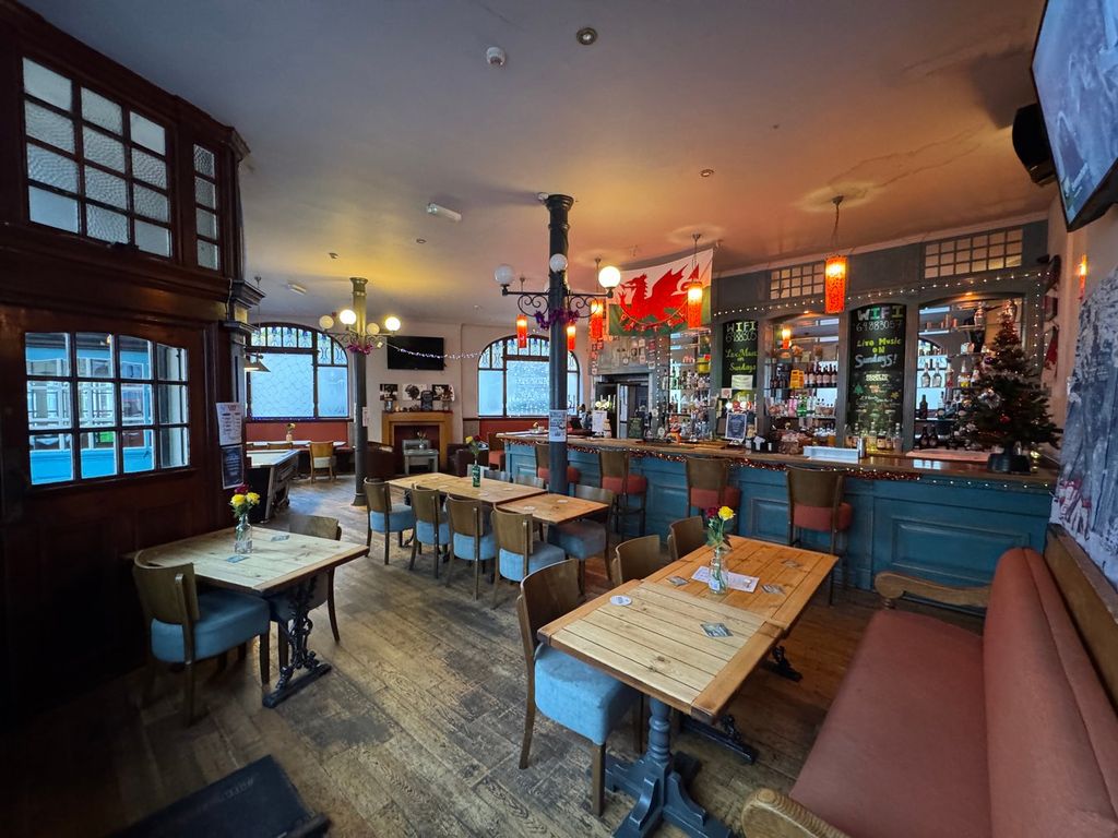 Property photo 3 of 52