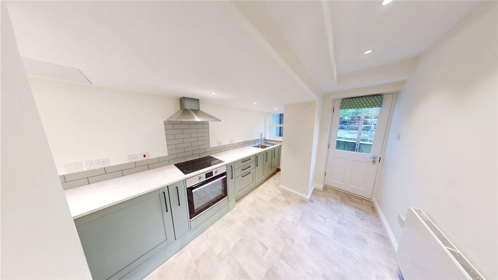 Property photo 1 of 9 Picture No. 03