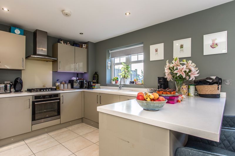 Property photo 2 of 22 Photo 12