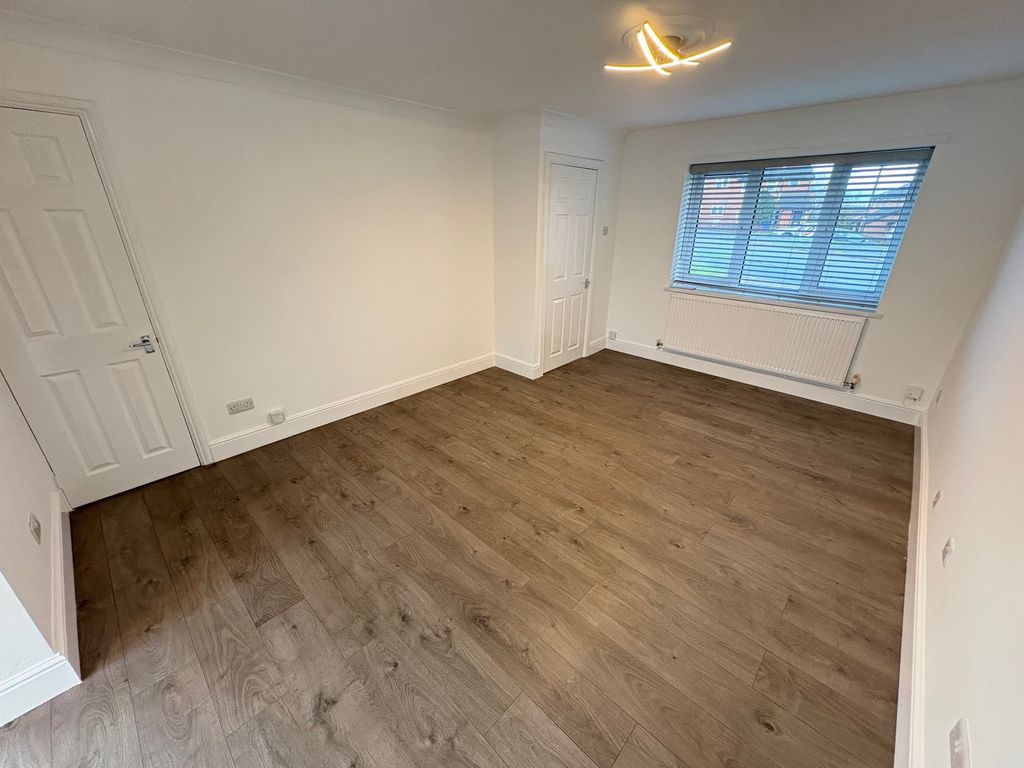 Property photo 3 of 13 Image