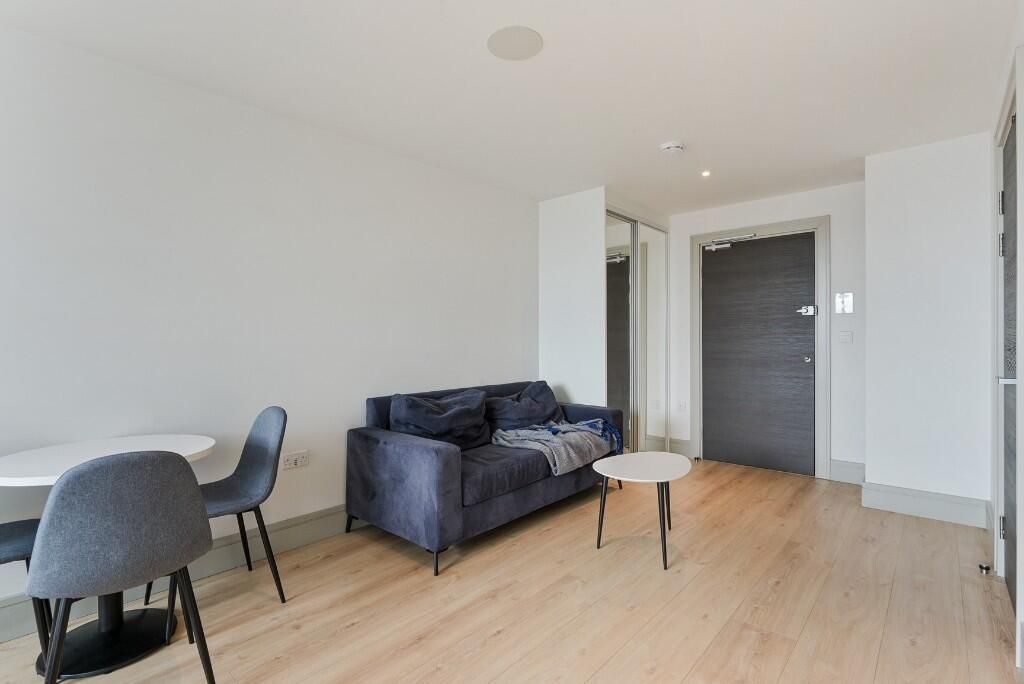 Property photo 2 of 6