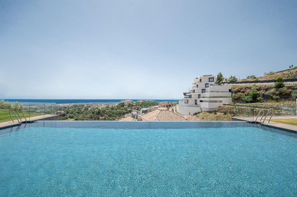 Property photo 2 of 56