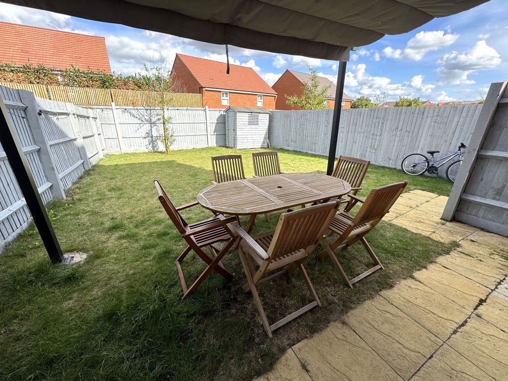 Property photo 2 of 10