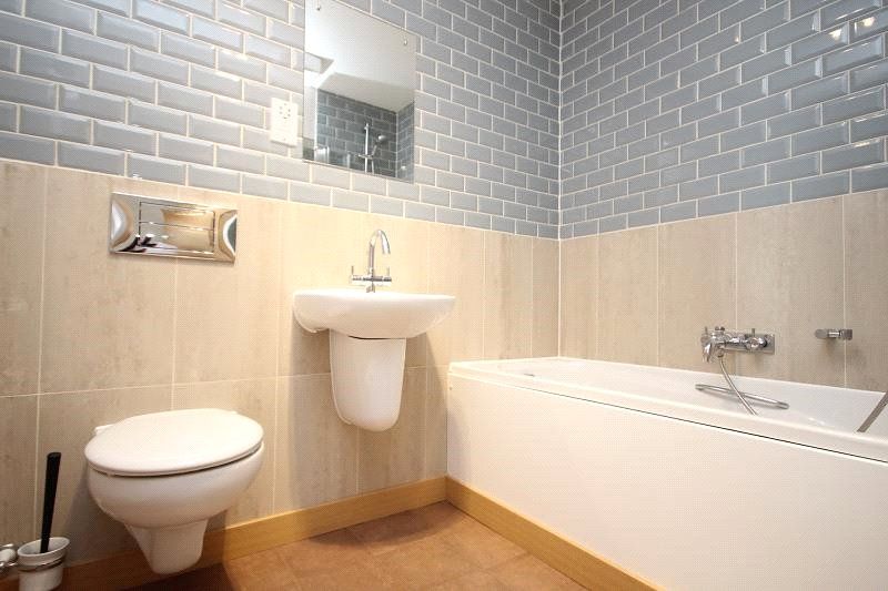 Property photo 3 of 7 Family Bathroom