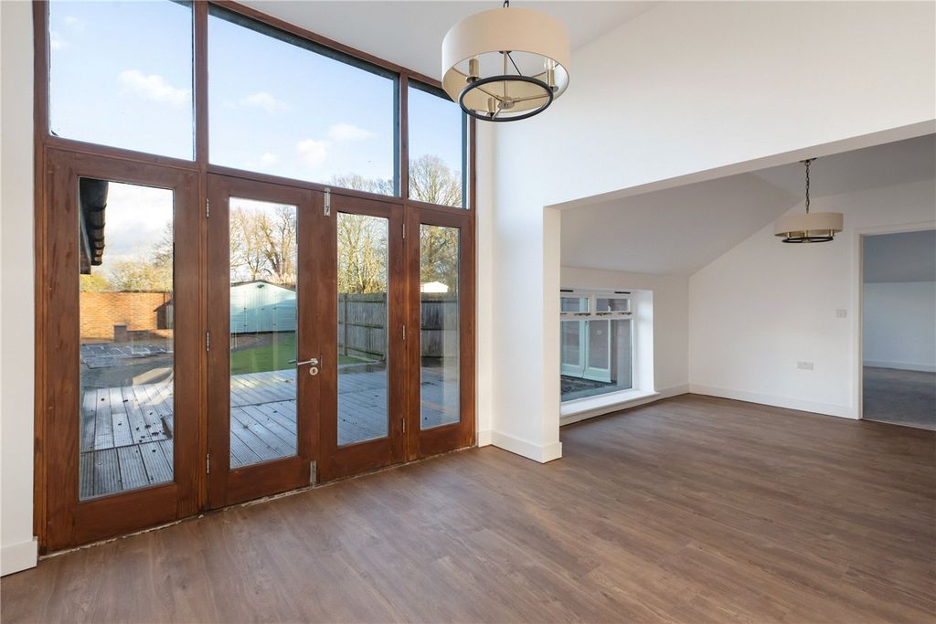 Property photo 3 of 25 Picture No. 79