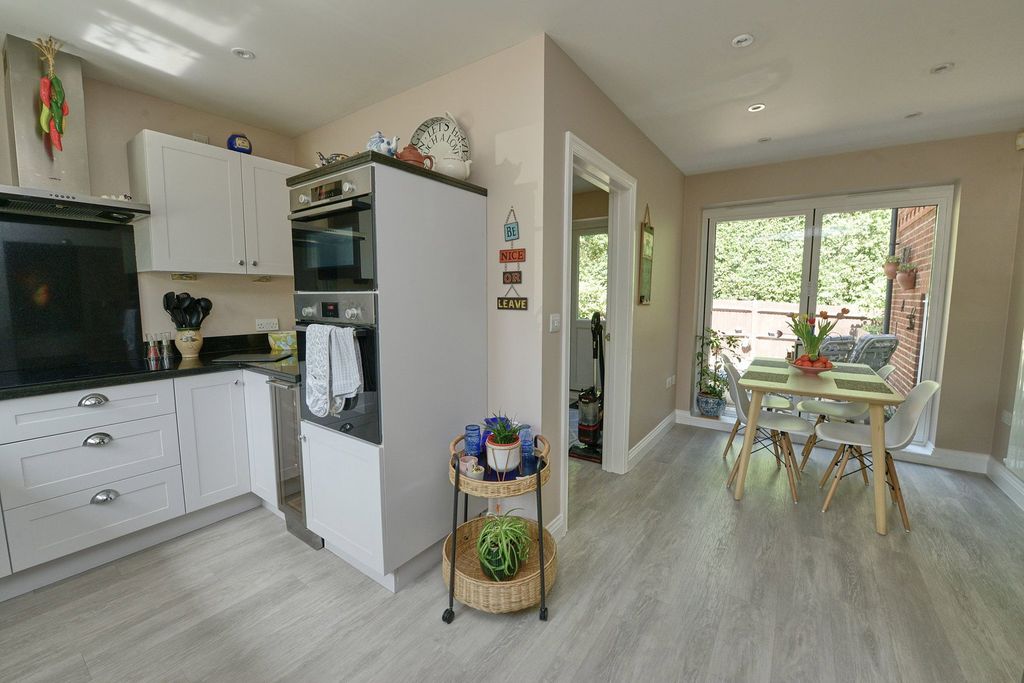Additional image 7 of 5 bed detached house for saleFullerton Close, Fleet GU51